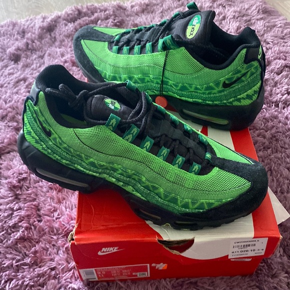 NIKE - AIR MAX 95 - Picture 1 of 5
